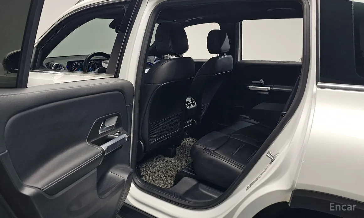 Mercedes-Benz GLB-Class 2020 GLB250 4MATIC