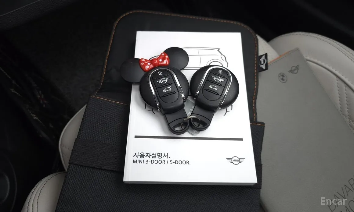 Mini Cooper 2001 Classic Launch Pack