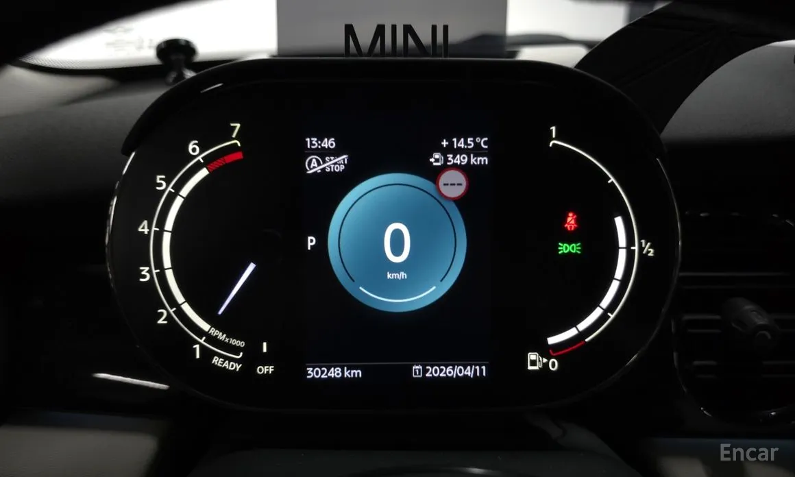 Mini Cooper 2001 Classic Launch Pack