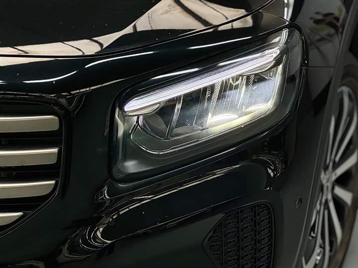 Mercedes-Benz GLB-Class 2024 2024款 GLB 220 时尚型