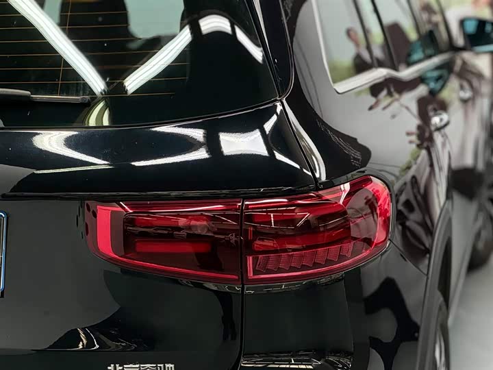 Mercedes-Benz GLB-Class 2024 2024款 GLB 220 时尚型