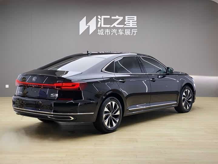Фото 2 - Volkswagen Passat