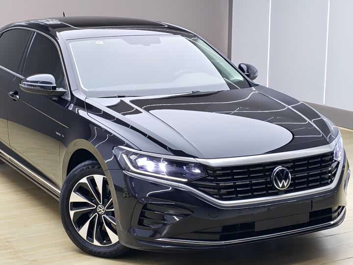 Фото 7 - Volkswagen Passat