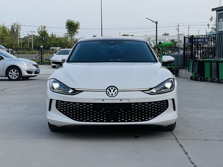 Фото 3 - Volkswagen Lamando L