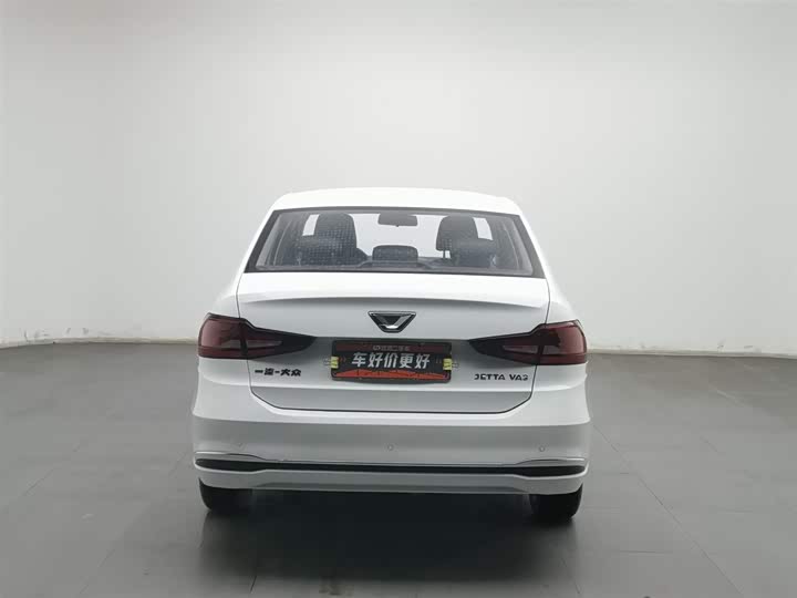 Photo 4 - Jetta VA3