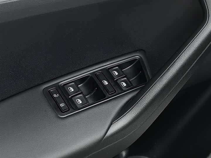 Photo 9 - Jetta VA3