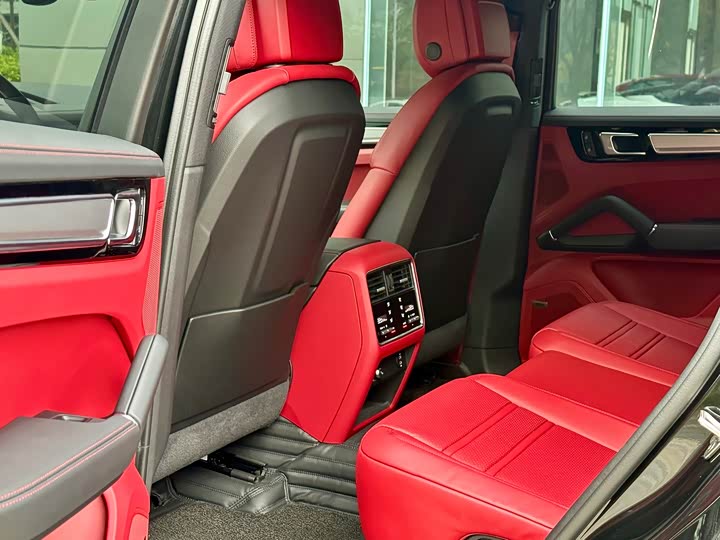 Porsche Cayenne 2023 2023款 Cayenne 3.0T 铂金版