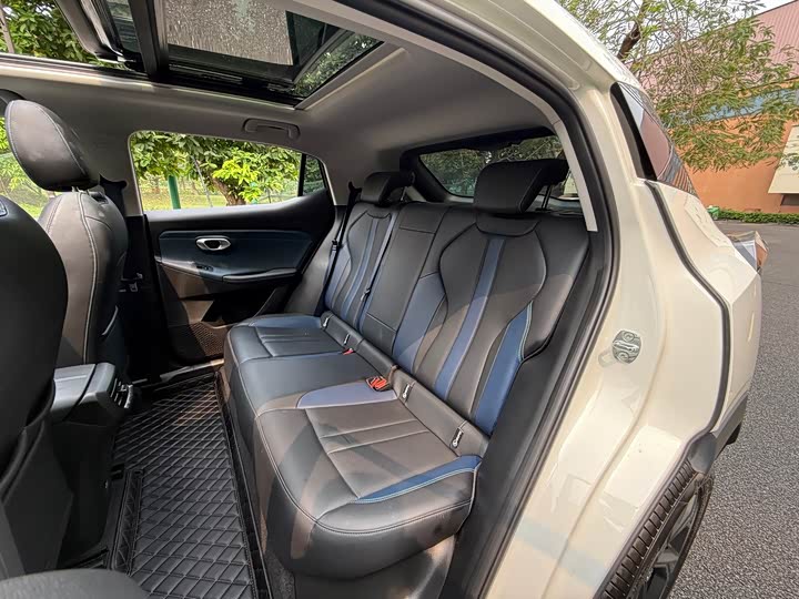 GAC Trumpchi GS3 2025 2025款 影速 270T 劲享版 平步青云
