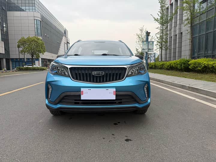Фото 2 - Geely Vision X3