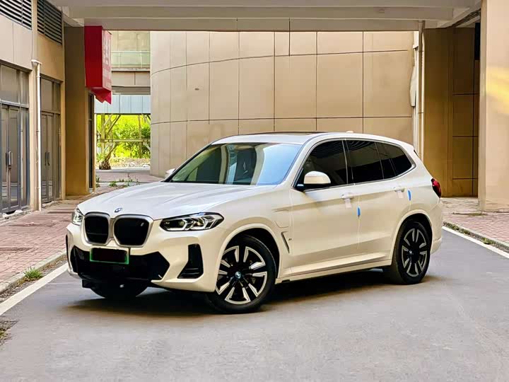 2024 BMW iX3