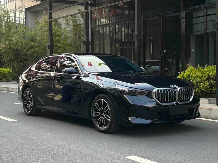BMW 5 Series 2026 2026款 525Li M运动套装