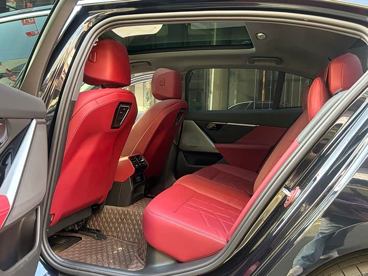 BMW 5 Series 2026 2026款 525Li M运动套装