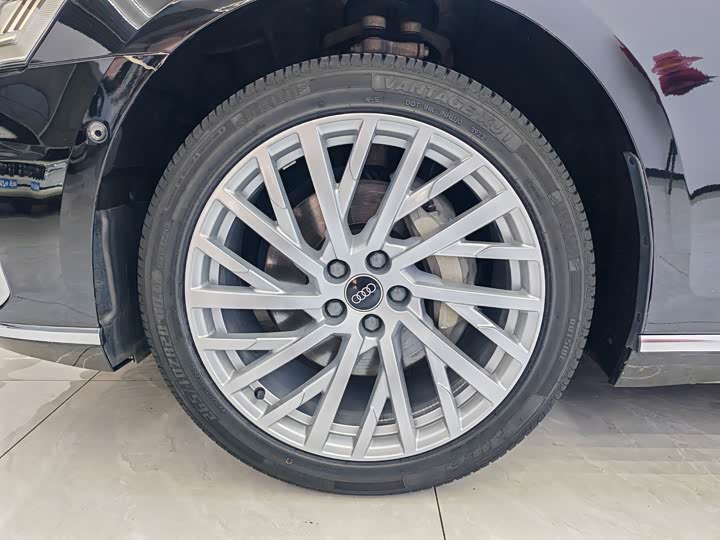 Audi A8 2021 2021款 A8L 50 TFSI quattro 豪华型