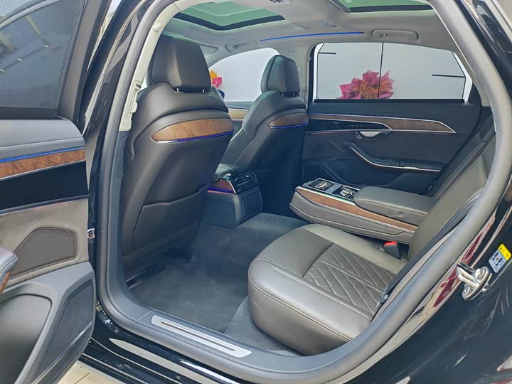 Audi A8 2021 2021款 A8L 50 TFSI quattro 豪华型