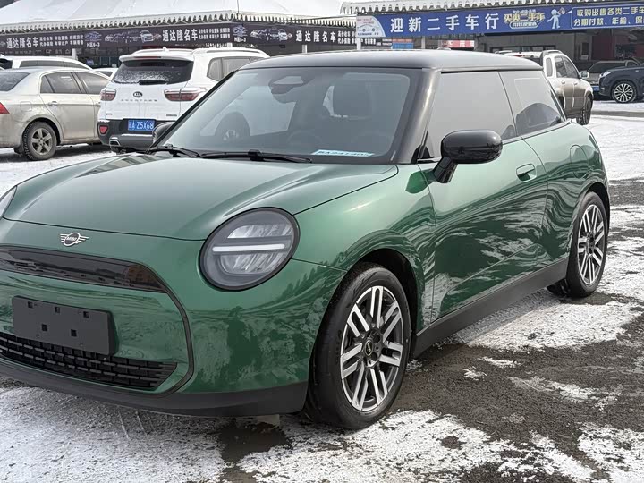 Mini Cooper 2025 2025款 456km COOPER E 经典派