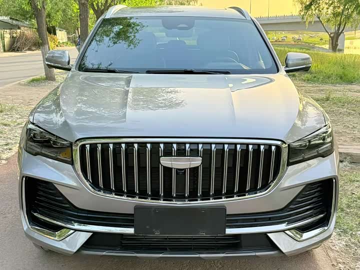 Фото 2 - Geely Monjaro
