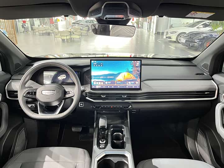 Geely Okavango L 2026 2026款 1.5TD DCT 幸福 7座