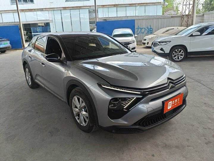 Citroen C5 X 2025 2025款 1.6T 海外版