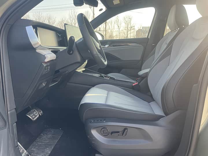 Volkswagen Tayron 2026 2026款 探岳L 380TSI 四驱豪华Easy包