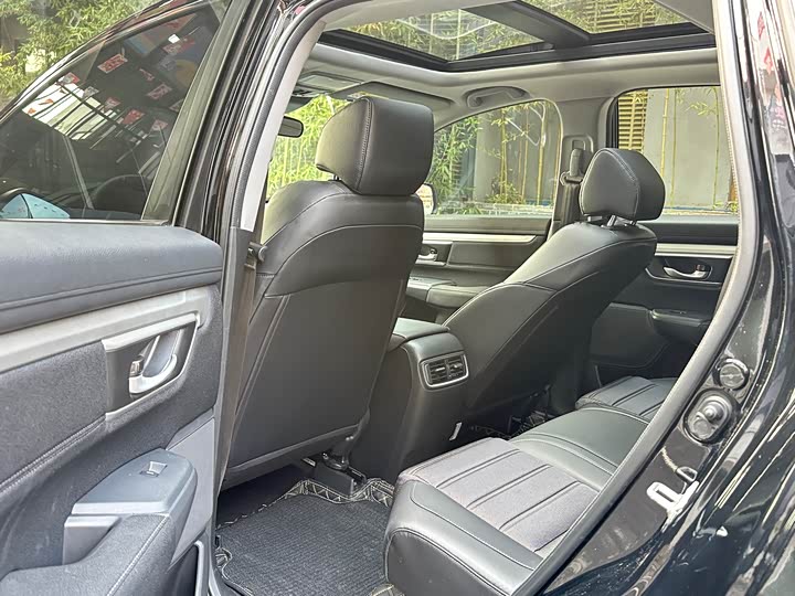 Photo 6 - Honda CR-V