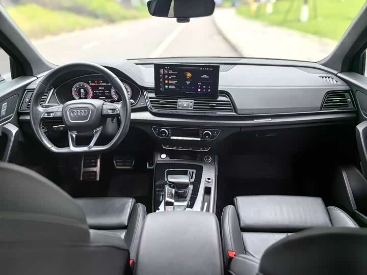 Photo 3 - Audi Q5L