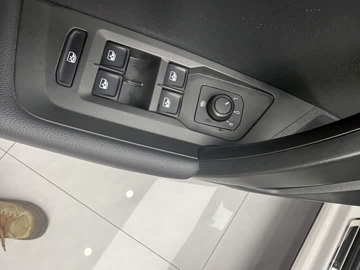 Volkswagen Tharu 2021 2021款 280TSI 两驱豪华版PLUS