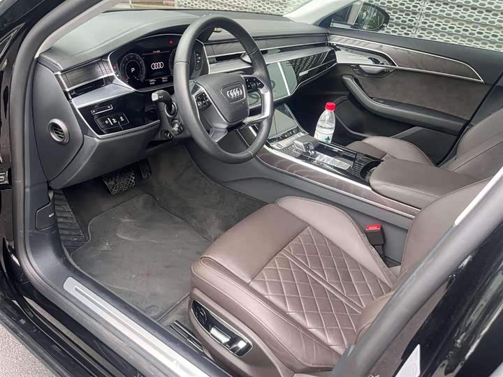 Audi A8 2021 2021款 A8L 50 TFSI quattro 舒适型