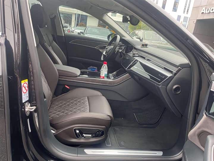 Audi A8 2021 2021款 A8L 50 TFSI quattro 舒适型