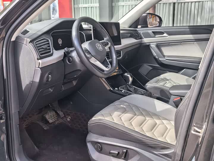 Фото 8 - Volkswagen Tayron
