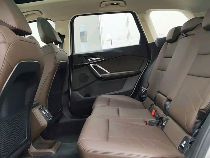 Zdjęcie 7 - BMW X1