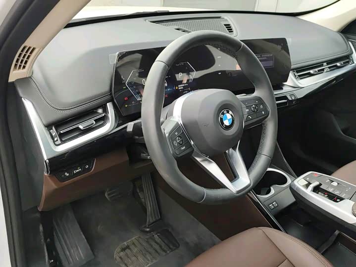 Zdjęcie 8 - BMW X1