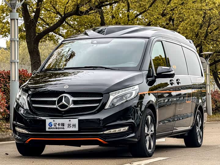 Mercedes-Benz V-Class 2022 2022款 V 260 L 长轴距豪华版