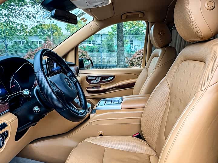 Mercedes-Benz V-Class 2022 2022款 V 260 L 长轴距豪华版