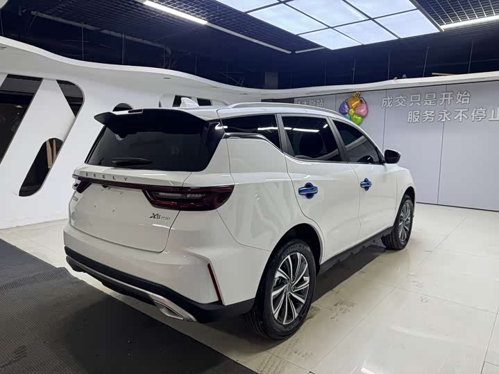 Geely Vision X6 2021 2021款 PRO 1.4T 自动尊贵型