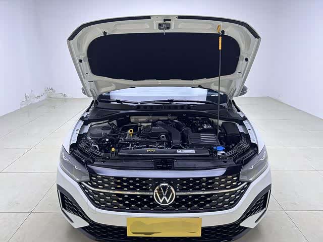 Фото 9 - Volkswagen Lavida