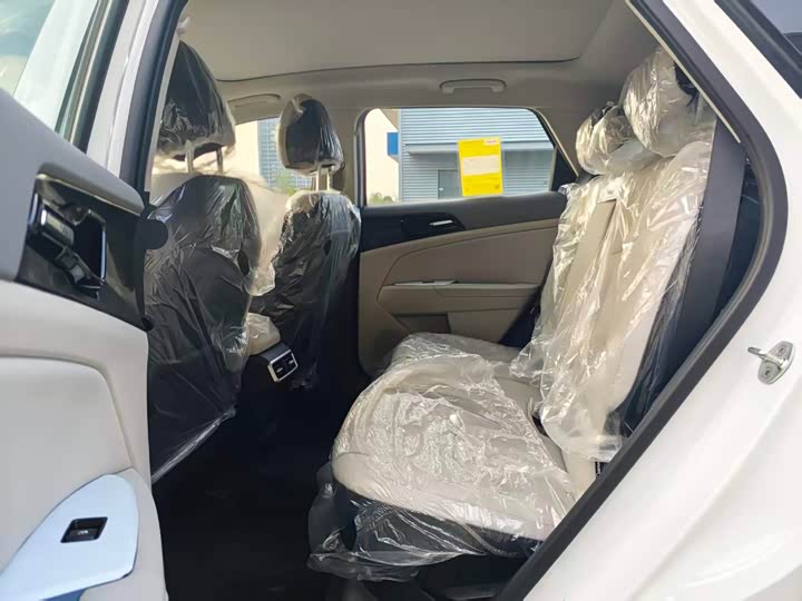 Kia Sportage 2025 2025款 1.5T 两驱尊贵版