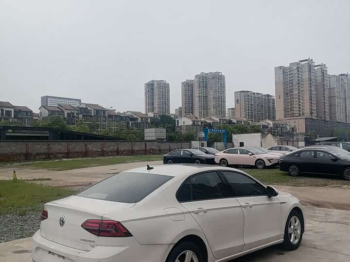 Volkswagen Lamando L 2021 2021款 230TSI DSG风尚版