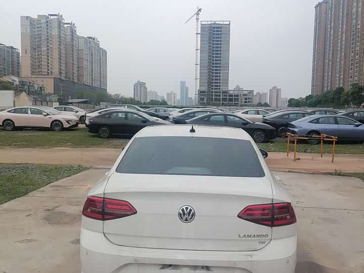 Volkswagen Lamando L 2021 2021款 230TSI DSG风尚版