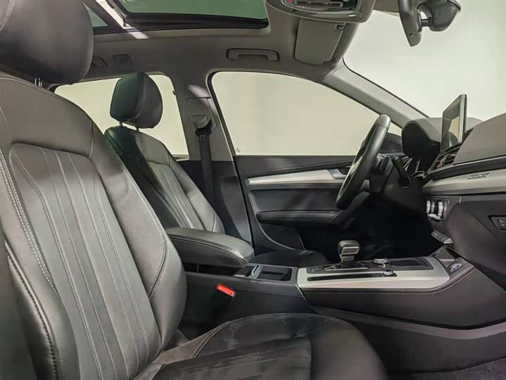 Audi Q5L 2020 2020款 40 TFSI 荣享时尚型