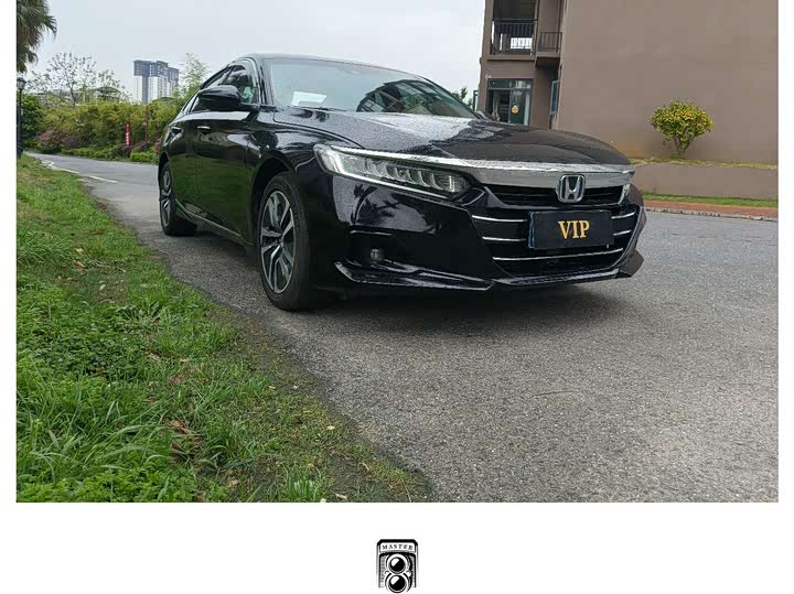 Фото 3 - Honda Accord