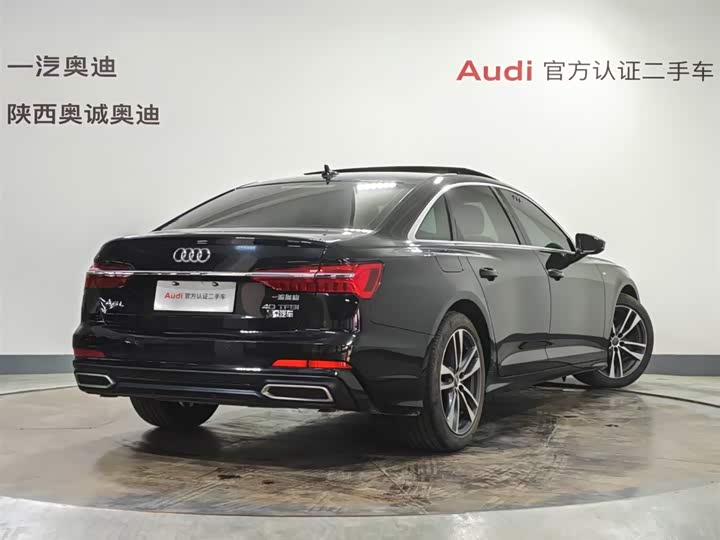 Фото 4 - Audi A6L