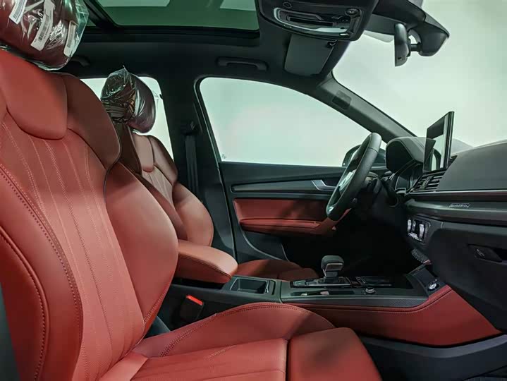 Audi Q5L 2026 2026款 45周年典藏版 45 TFSI 豪华动感型