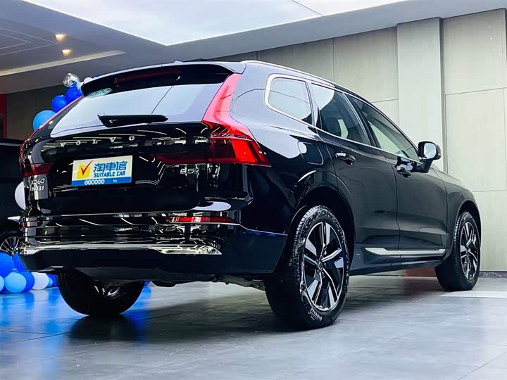 Volvo XC60 2026 2026款 B5 四驱智远豪华版