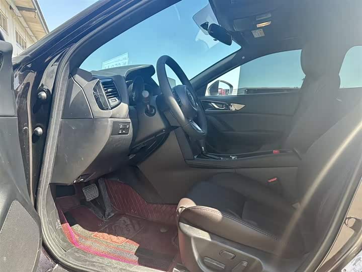 Mazda CX-4 2021 2021款 2.0L 自动两驱蓝天品位版
