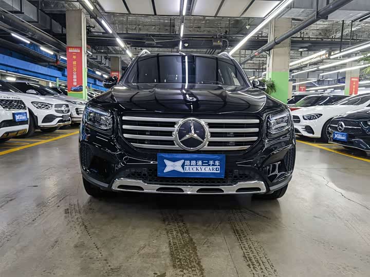 Photo 2 - Mercedes-Benz GLB-Class