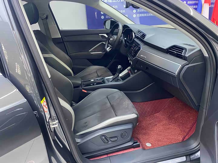 Zdjęcie 9 - Audi Q3