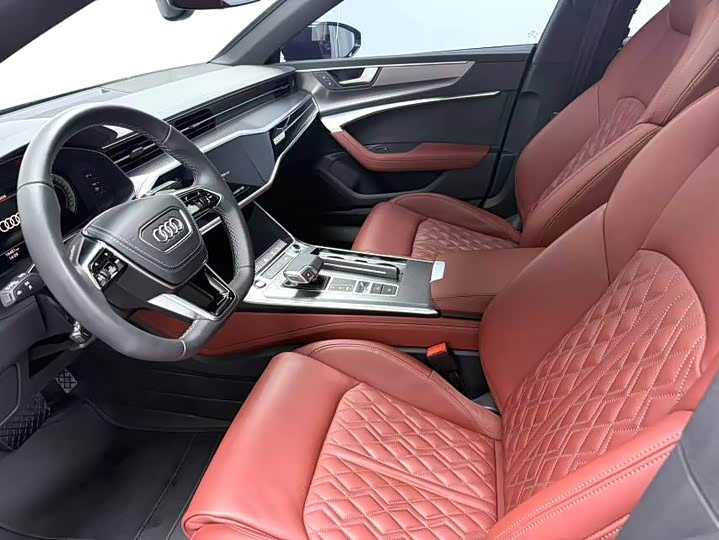 2025 Audi A7L