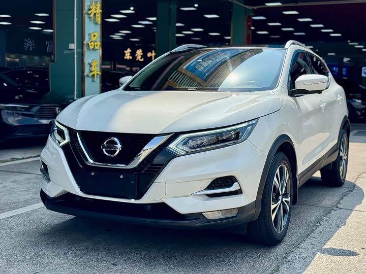 Фото 1 - Nissan Qashqai