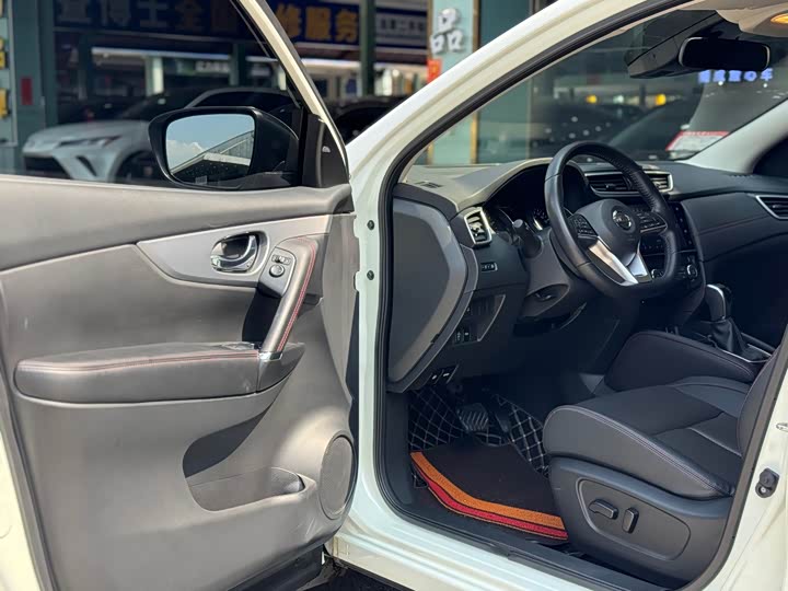 Фото 6 - Nissan Qashqai