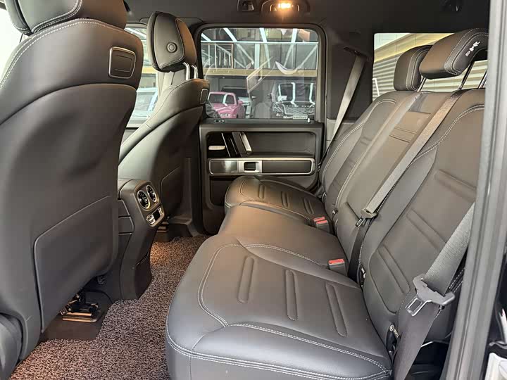 Фото 5 - Mercedes-Benz G-Class